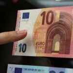 🔍💵 ¡Descubre el increíble precio del billete de 10 euros 2002!