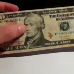 💵 Descubre cómo identificar un billete de 10 dólares original y evita estafas 💵
